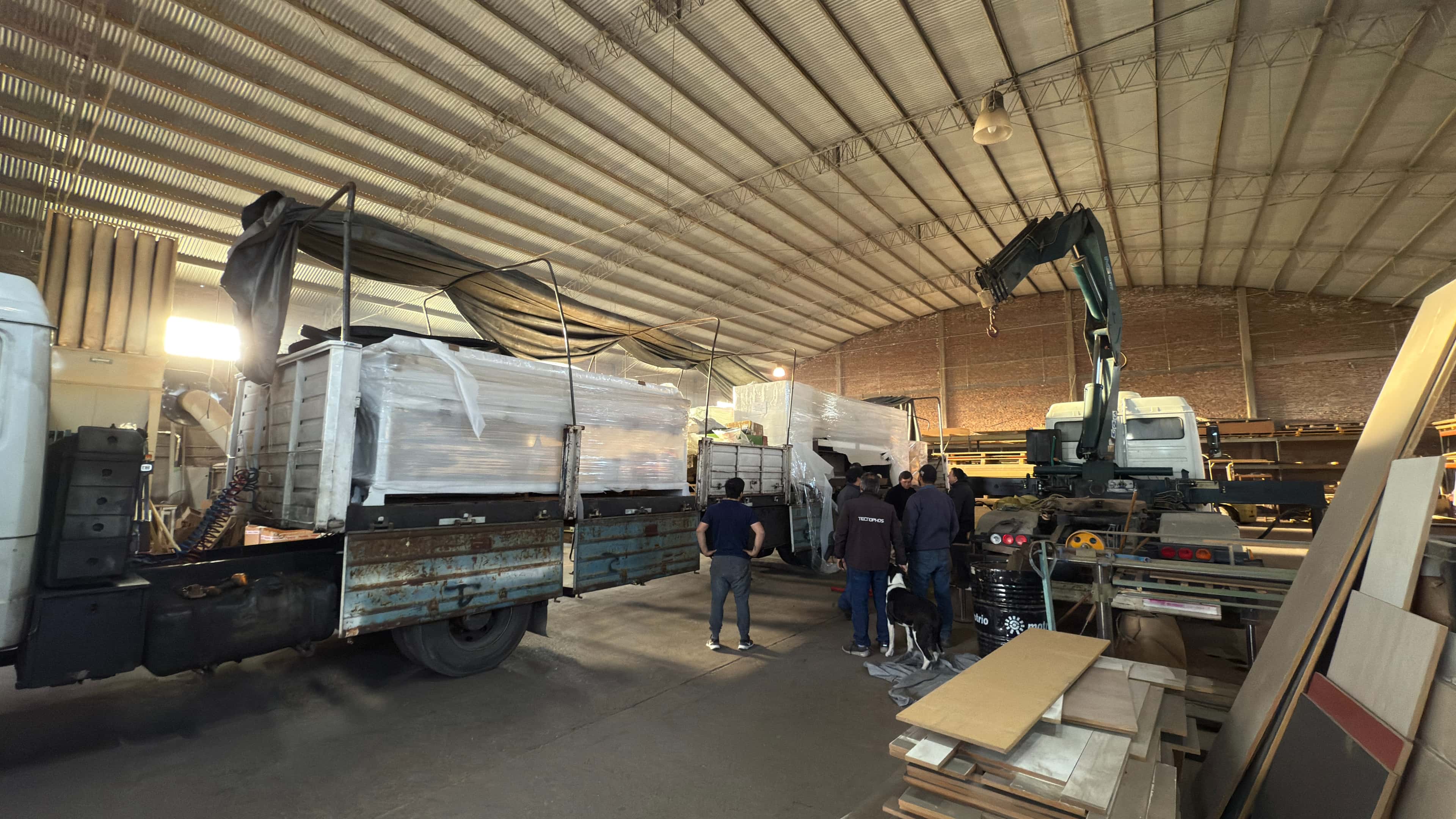 Maquinaria para carpintería — recepción en destino